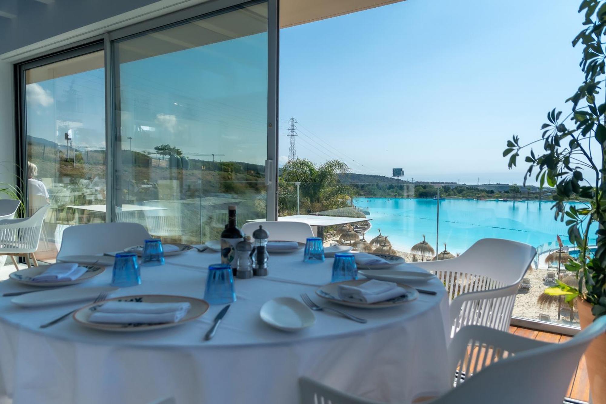 Paradise Lagoon Alcazaba By Hostlovers Apartment *